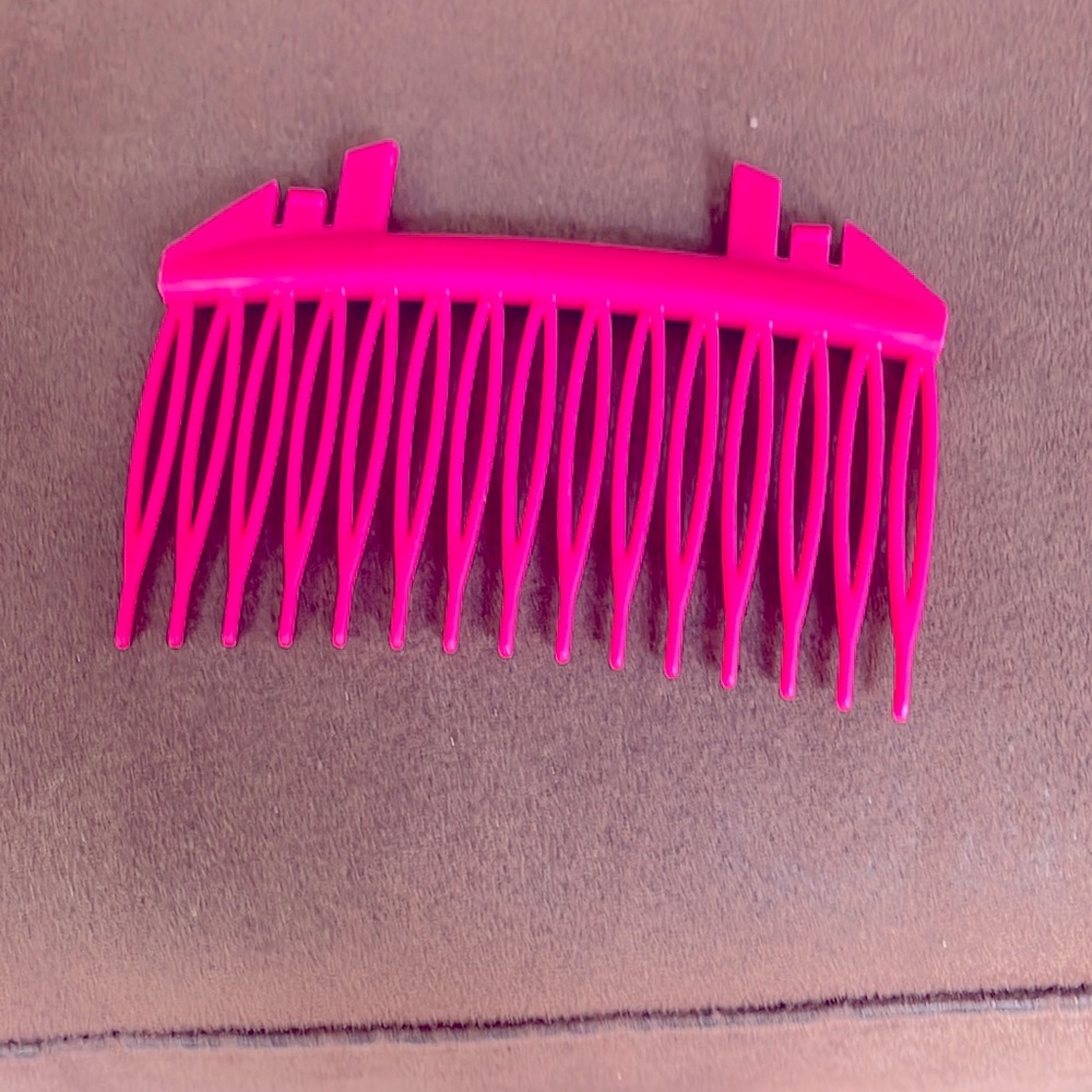 Pink hair comb